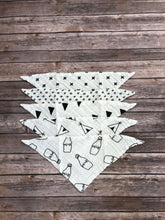 Monochrome bandana bib in x’s and o’s